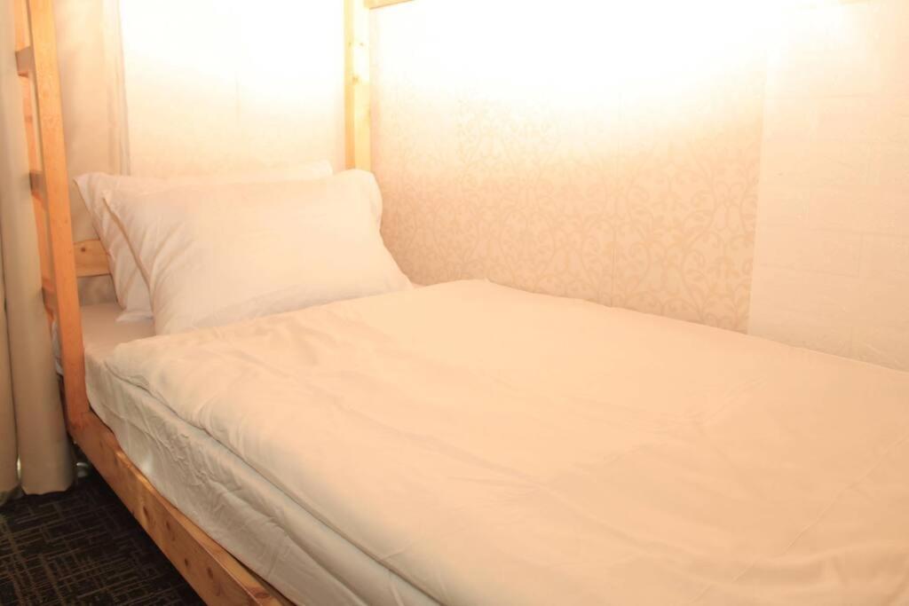 A2J Luxury 1Br Balcony Suite Near Venice Mall Bgc Манила Екстериор снимка
