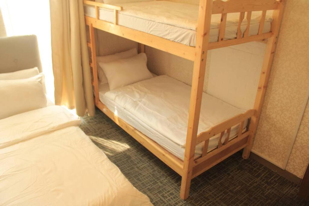 A2J Luxury 1Br Balcony Suite Near Venice Mall Bgc Манила Екстериор снимка
